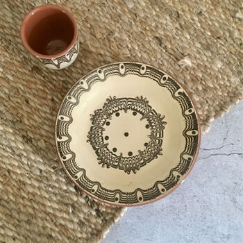 Stoneware Side Serving Plate In Beige Colour, 3 of 5