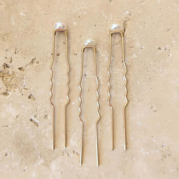 Lola Small Pearl Hair Pins, 3 of 3