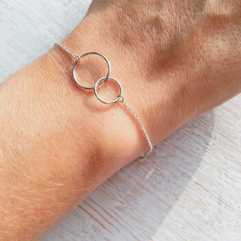 Circle Link Bracelet – The Love Between, 3 of 5