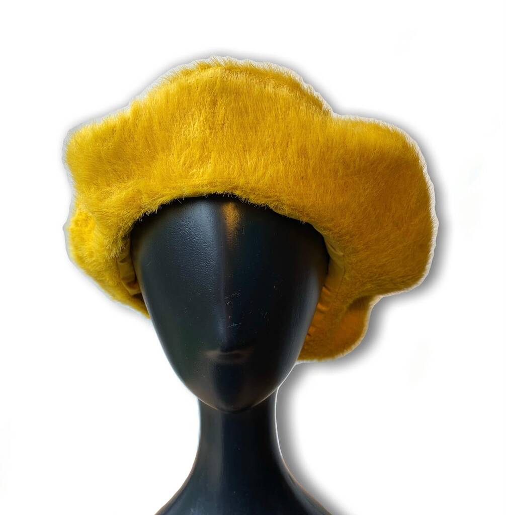 raspberry colored beret