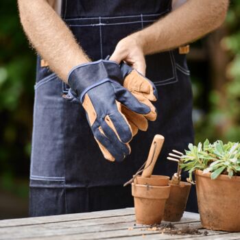 Personalised Short Gardening Gloves, 2 of 3