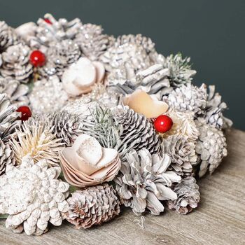 Snowberry Luxury Indoor Christmas Wreath, 5 of 7