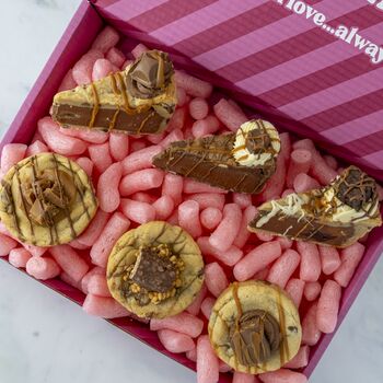 The Caramel Deluxe Cookie And Cookie Pie Gift Box, 3 of 11
