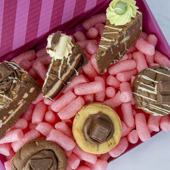 The Milk Chocolate Deluxe Cookie And Cookie Pie Gift Box, 5 of 11