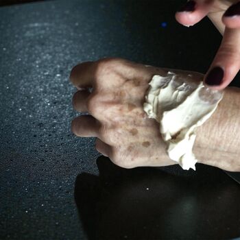 Calming Magensium Cream For Sleep Essential Oil Blend Featured In Country Living 03/26 100/150g, 3 of 10