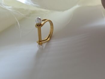 Pearl Detail Vertical Bar Rectangular Ring In 18 K Gold, 6 of 9