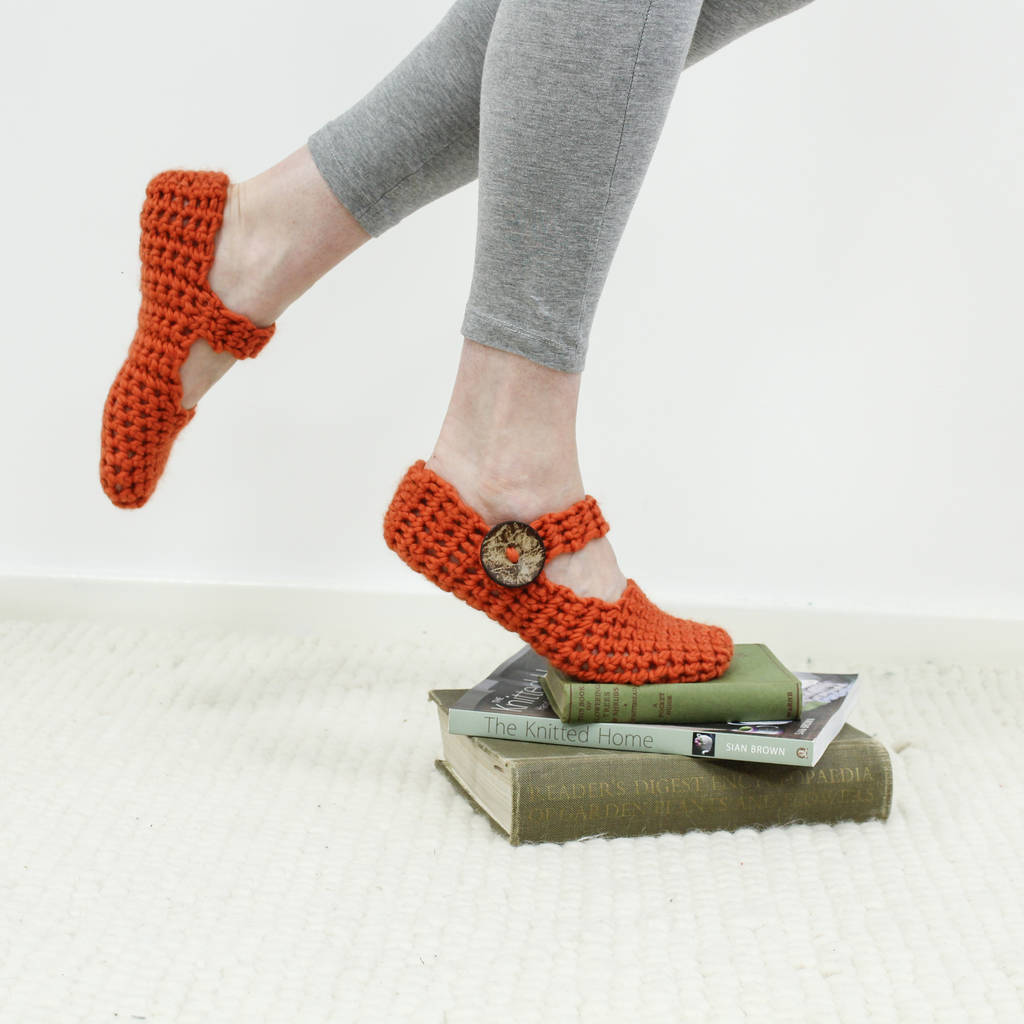 Amy Slippers Crochet Kit, 1 of 5