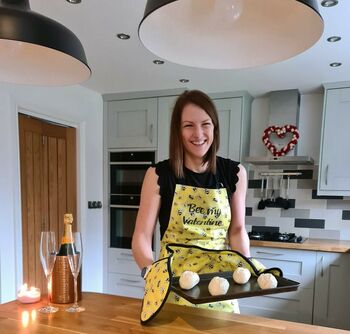 Buzzy Bee Oven Gloves, 5 of 6