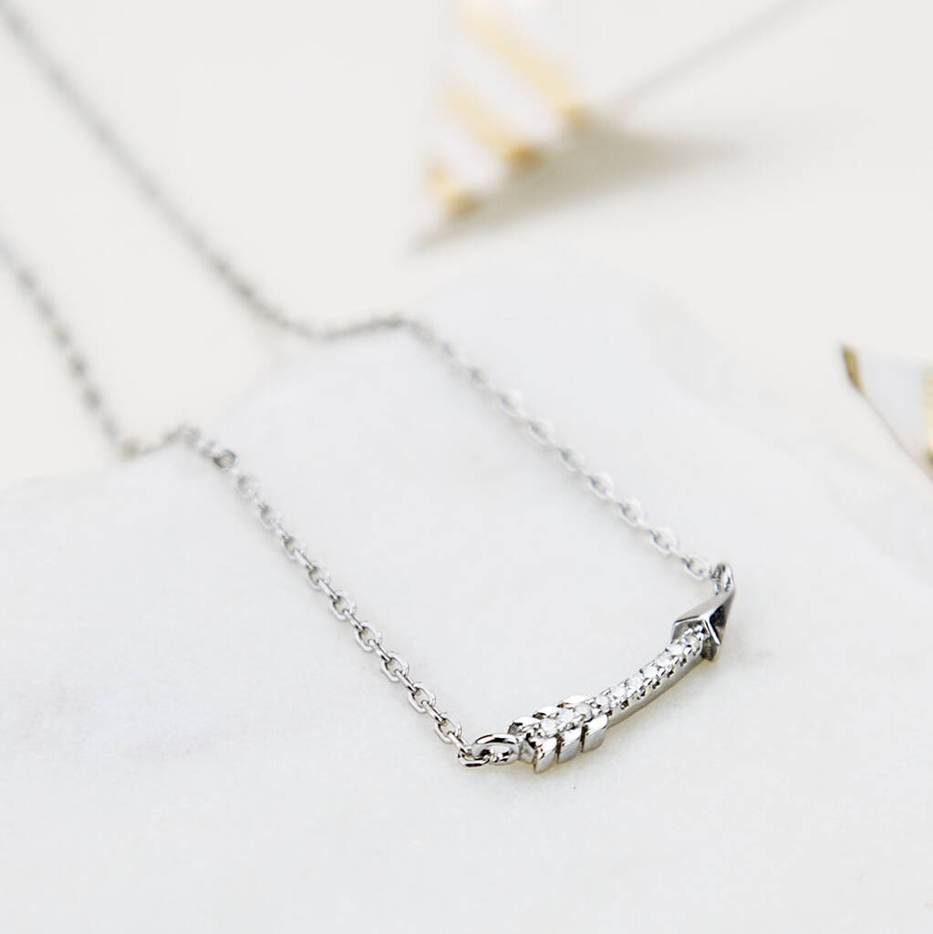 Silver on sale arrow necklace