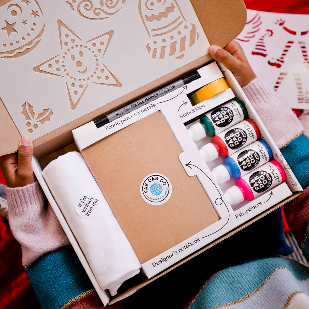 Image of Christmas Bauble Family - Children's T Shirt Painting