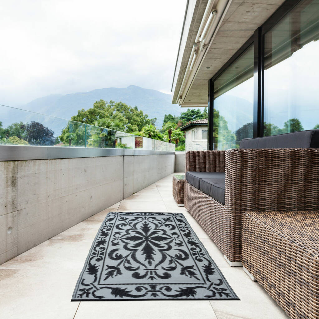 Reversible Graphic Outdoor Balcony Rug By all things Brighton beautiful