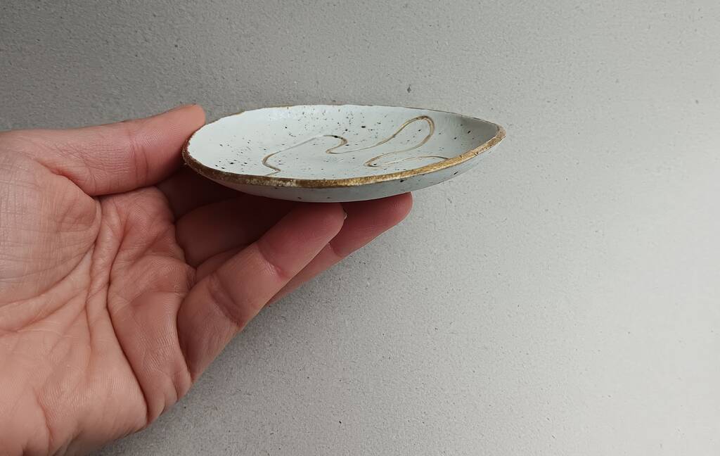 Air dry clay DIY ring dishes - Crafty Chica