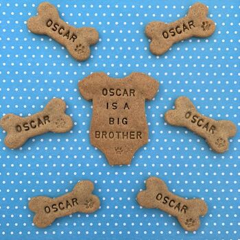 New Baby Personalised Dog Biscuits Gift, 3 of 4