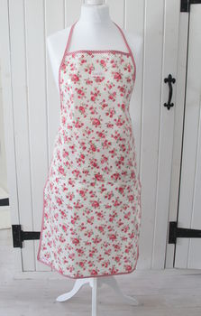 Personalised Wipe Clean Oilcloth Apron, 3 of 3