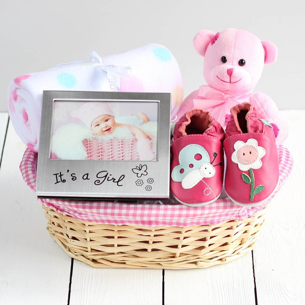 Gifts For Baby : Baby Hamper, New Baby Gift, Baby Boy Baby Gift, Napy Cake ... / What do you bring to the shower?