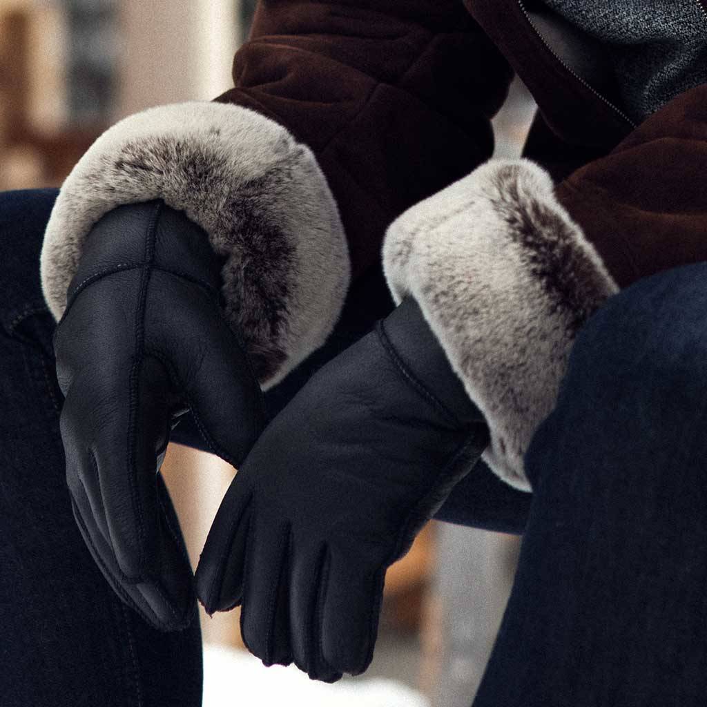 Mens Black Sheepskin Gloves, 1 of 2