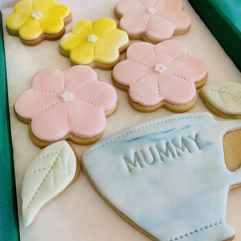 Mother's Day Biscuit Flowers Letterbox Gift, 7 of 7