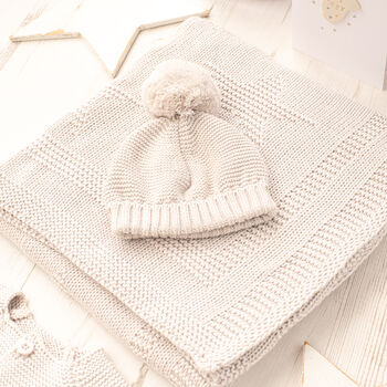 Unisex Baby Bubble Cream Knitted Gift Box, 8 of 12