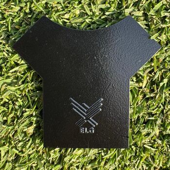 Man United '90 Retro Golf Ball Marker, 2 of 3