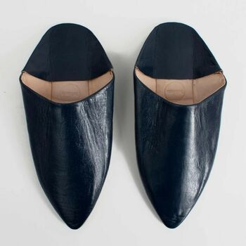 Men's Moroccan Pointed Leather Slippers, 7 of 12