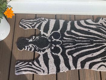 Zebra Shaped Coir Door Mat – 75x38cm Black And White, 4 of 6