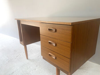 1970’s Mid Century Modern Desk By Schreiber Furniture, 10 of 12