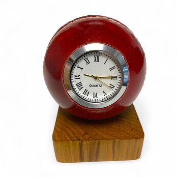 Vintage Cricket Ball Clock, 3 of 3