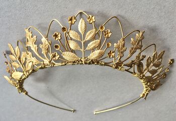 The Agatha Crown Oak Leaf Pearl Tiara, 11 of 12