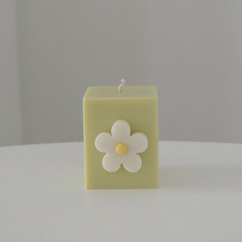 Daisy Soy Wax Candle, 5 of 7
