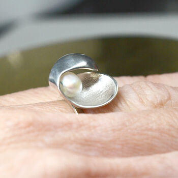 'Hidden Beauty' Abstract Handmade Silver Pearl Ring, 6 of 7