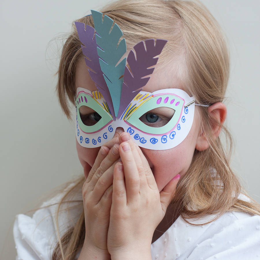 carnival mask craft party kit by cotton twist