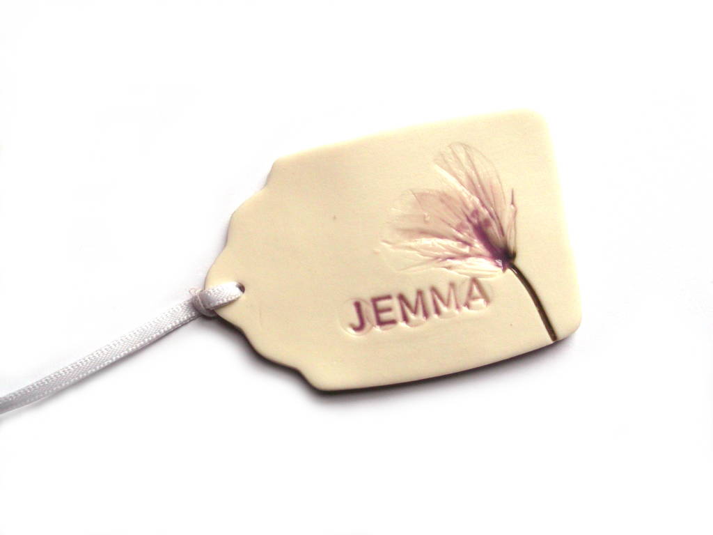 Personalised Gift Tags Place Setting Wedding Favours, 1 of 4