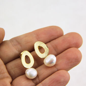 Brushed Circle And Large Pearl Stud Earrings, 4 of 8