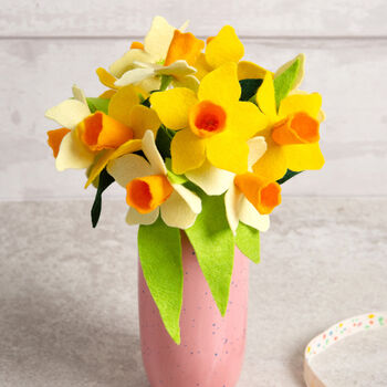A Dozen Daffodils Felt Craft Kit, 3 of 7
