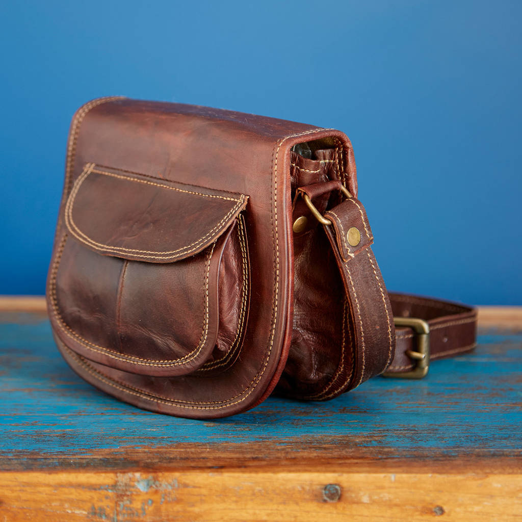 leather saddle purse