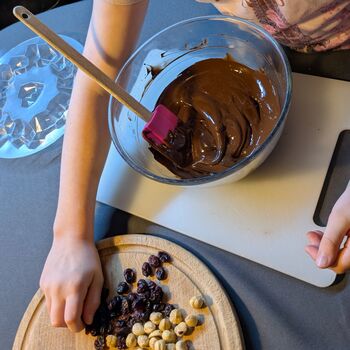 Chocolate Christmas Wreath Mould, 9 of 11