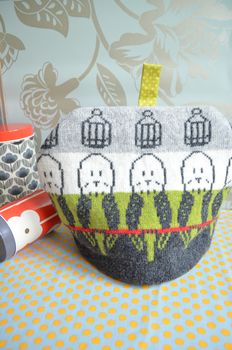 Budgie Knitted Tea Cosy, 3 of 4