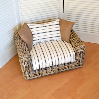 'The Willow' Luxury Rattan Pet Bed, 4 of 7