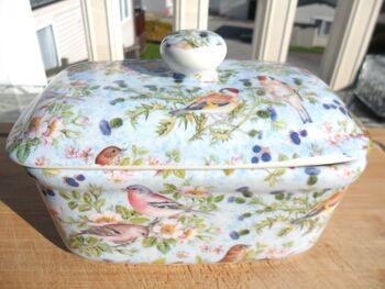Lidded Butterdish In British Birds Design, 4 of 8