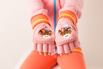 Bonnie Hat And Mittens, 2 of 5