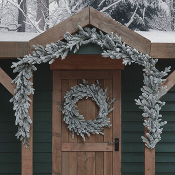 Pre Lit Outdoor Snowy Christmas Wreath And Garland, 3 of 4