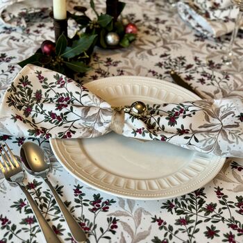 Luxury Heavy Linen Feel Napkin Sets Christmas Ivy White And Navy, 2 of 2