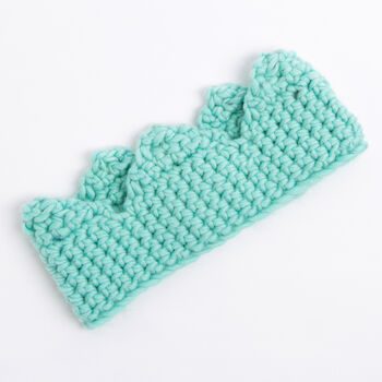 Crown Christmas Easy Crochet Kit, 3 of 5