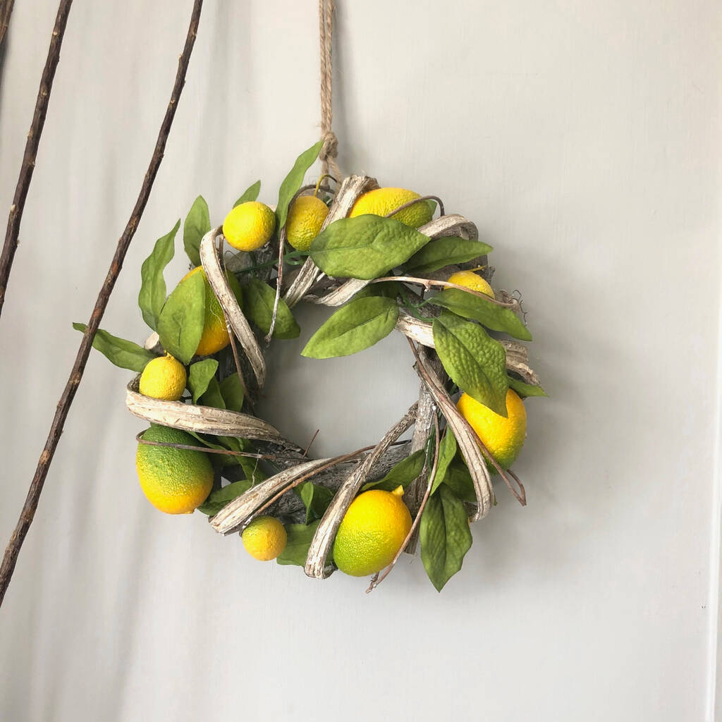 Decorative Lemon Wreath, 1 of 3