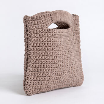 Små Scandi Bag Easy Crochet Kit, 6 of 7