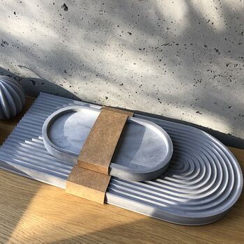 Arch Ripple Display Tray | Concrete Jesmonite, 5 of 9