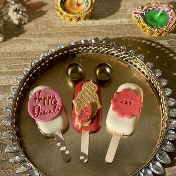 Personalised Diwali Trio Of Cakesicle Gift, 10 of 12