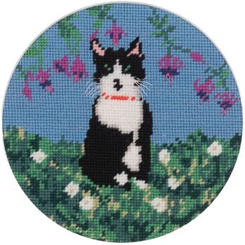 ‘Socks Clinton’ Cat Pawtrait Needlepoint Canvas Kit, 3 of 6