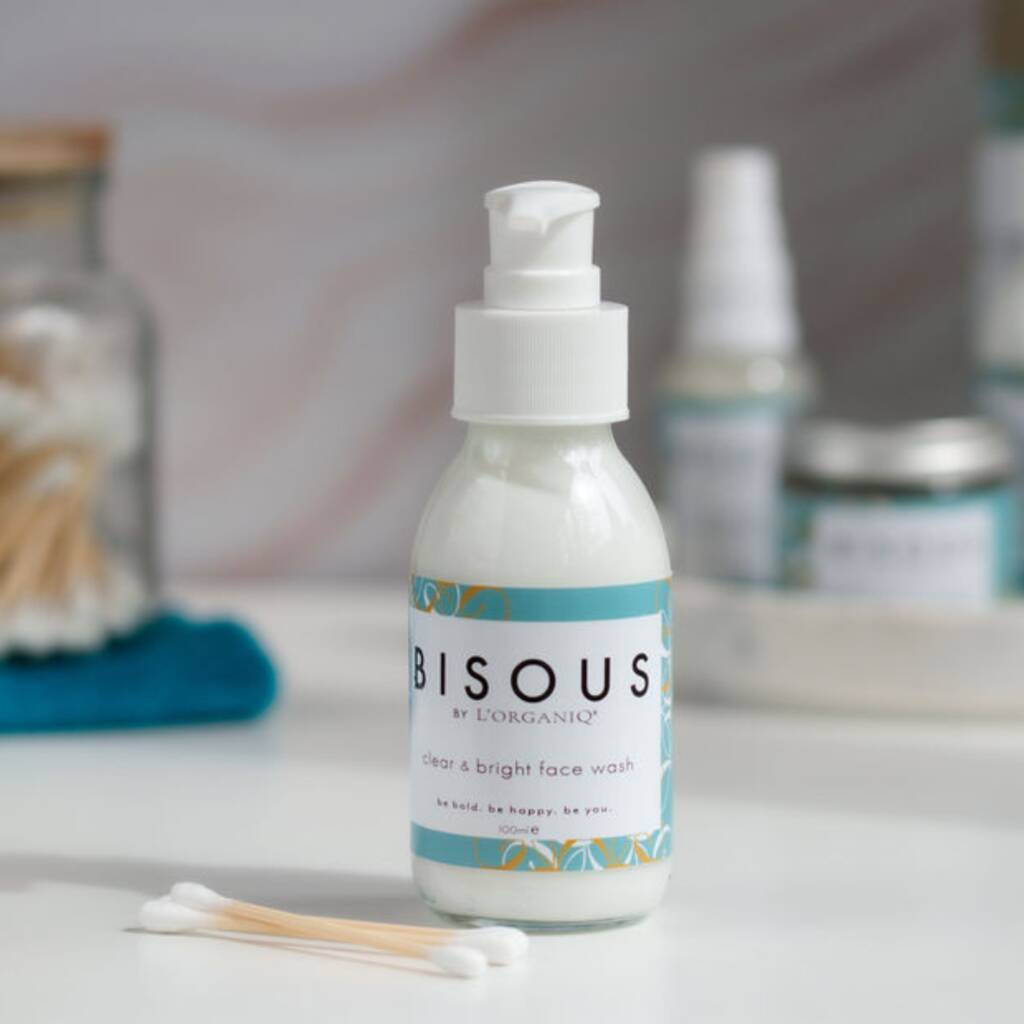 Bisous Teen Skincare Clear And Bright Face Wash, 1 of 4