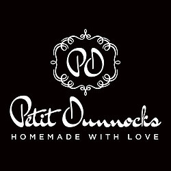 Petit Dunnocks Homemade with Love logo